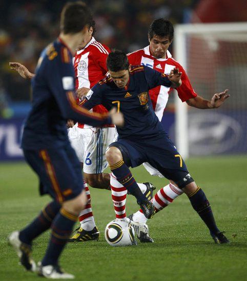 西班牙vs巴拉圭 激烈对决